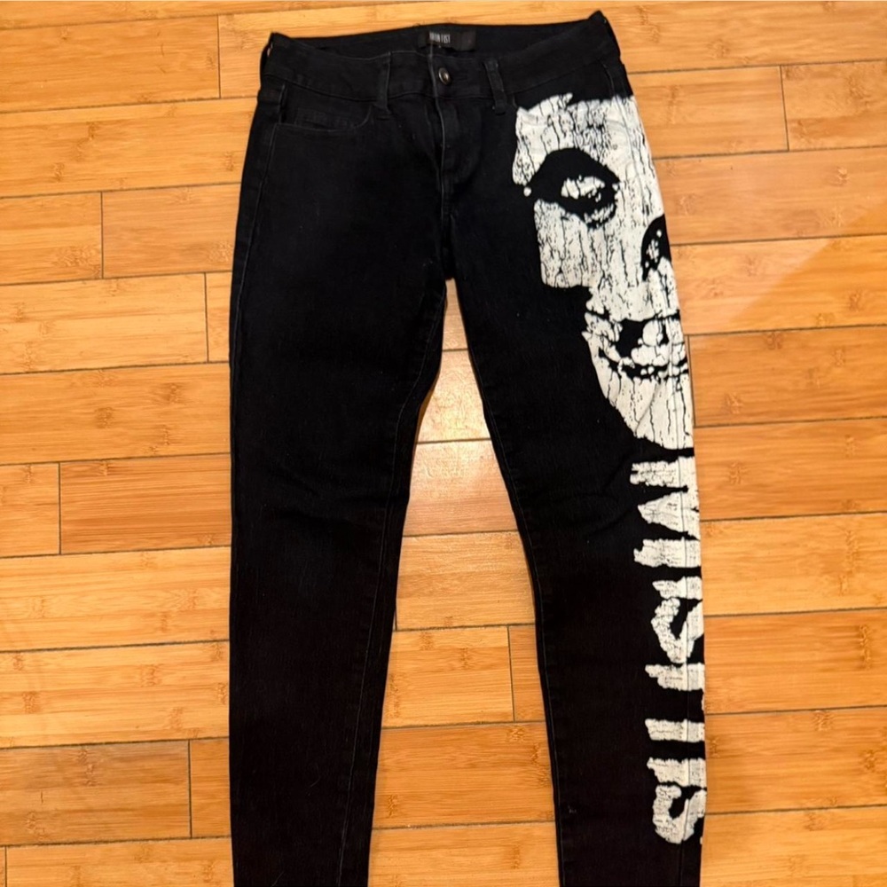 Black and white Misfits x Iron Fist denim jeans #punk #skull #misfits Sz 3